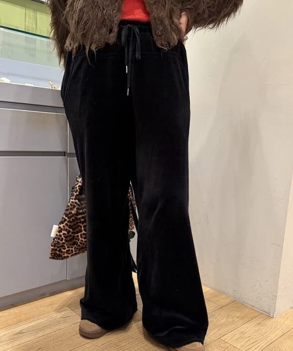 れいなさんの「BEAMS WOMEN｜RBS / ミックスシャギー クルーネック カーディガン」を使ったコーディネート