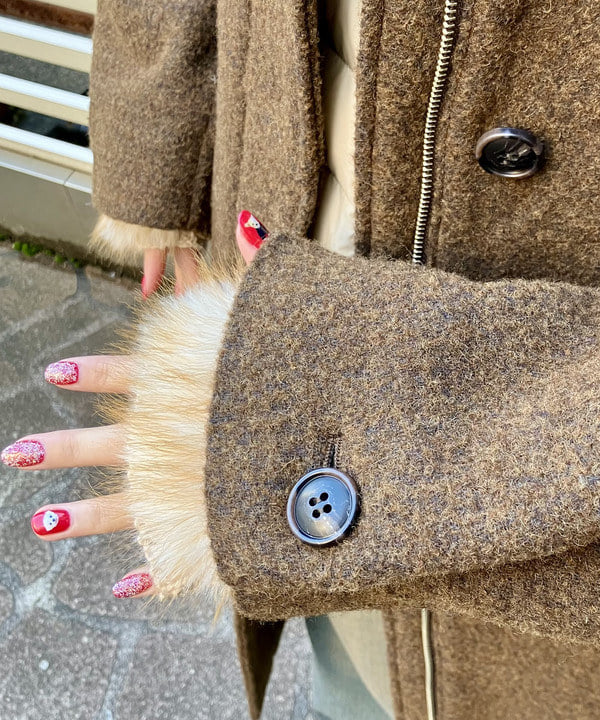 むりょさんの「BEAMS WOMEN｜スタンドカラー シングル コート」を使ったコーディネート