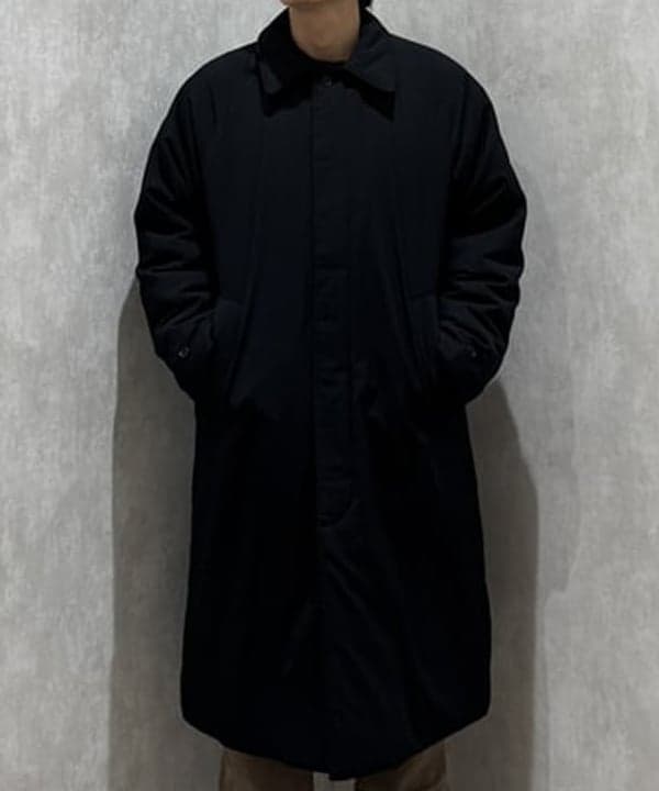 配島 孝明さんの「BEAMS WOMEN｜ワイドフィット 中綿ステンカラーコート」を使ったコーディネート