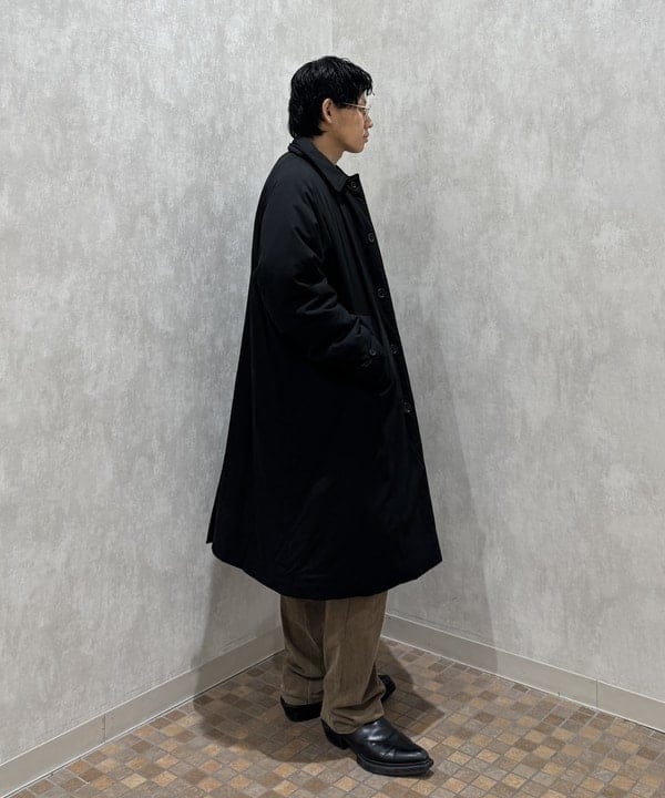 配島 孝明さんの「BEAMS WOMEN｜ワイドフィット 中綿ステンカラーコート」を使ったコーディネート