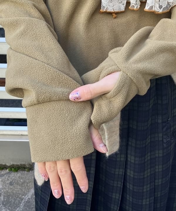 MATSUMOTO AMIさんの「BEAMS WOMEN｜【別注】Orfeo &times; maturely / フリース ハーフジップ」を使ったコーディネート