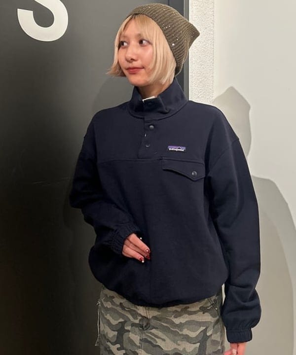 佐藤 亜美さんの「BEAMS WOMEN｜カーゴ ポケット タイト スカート」を使ったコーディネート