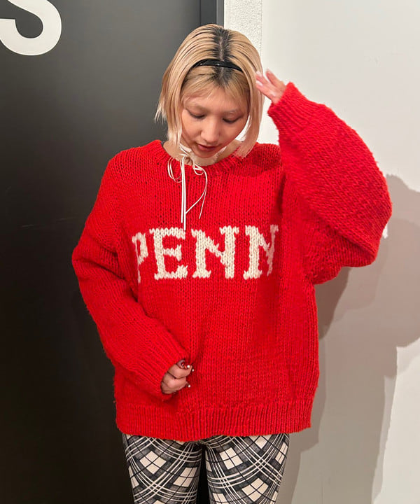 佐藤 亜美さんの「BEAMS WOMEN｜【別注】THE BOOKSTORE / Hand Logo Sweater 25FW」を使ったコーディネート