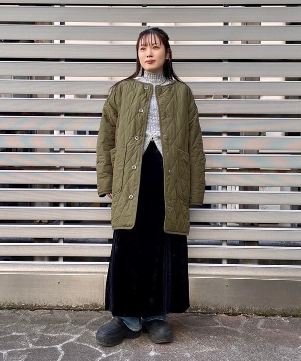 カタヤマ アヤさんの「BEAMS WOMEN｜ボア キルト リバーシブル コート」を使ったコーディネート