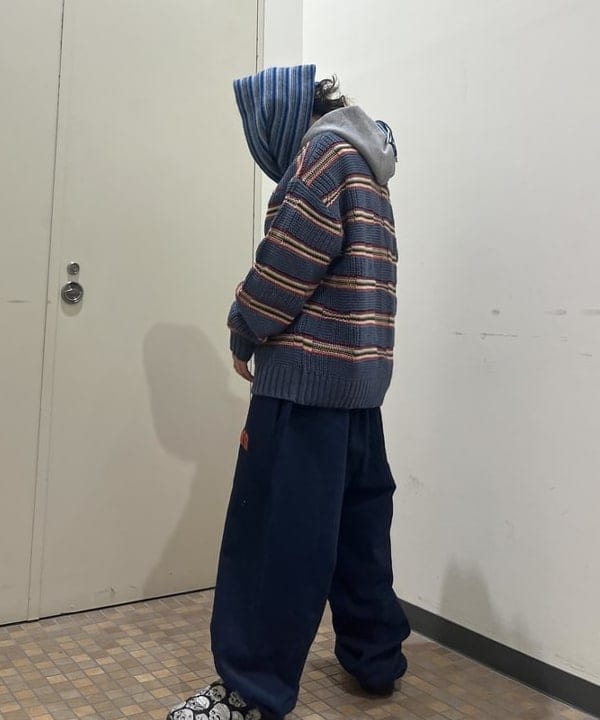 菊田 悠さんの「BEAMS WOMEN｜BEAMS ロゴ スウェット パンツ」を使ったコーディネート