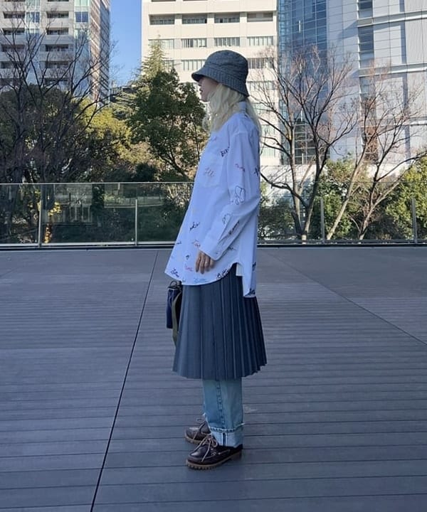 MATSUMOTO AMIさんの「BEAMS WOMEN｜【別注】L.L.Bean / Deep Bottom Leather Handle Zip Tote Mini」を使ったコーディネート