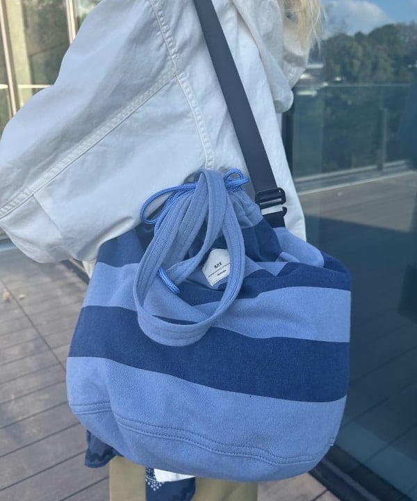 MATSUMOTO AMIさんの「BEAMS WOMEN｜チノ ショーツ」を使ったコーディネート