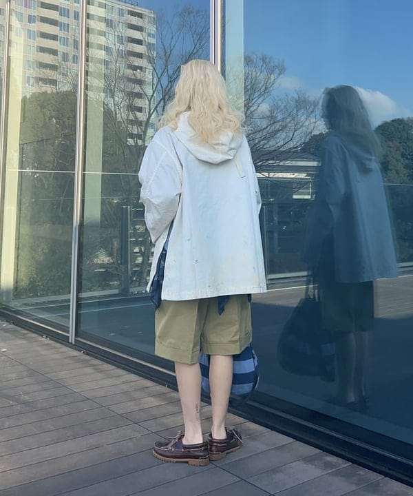 MATSUMOTO AMIさんの「BEAMS WOMEN｜チノ ショーツ」を使ったコーディネート