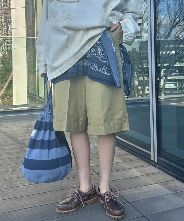 MATSUMOTO AMIさんの「BEAMS WOMEN｜チノ ショーツ」を使ったコーディネート