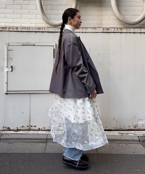 ちりこさんの「BEAMS WOMEN｜14ゲージ リブ タートル ネック ニット」を使ったコーディネート