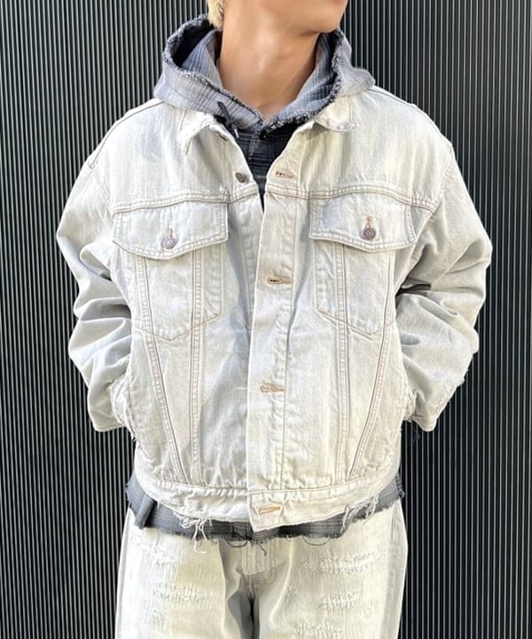 照田 拓史さんの「BEAMS WOMEN｜ワイドショート ダメージ デニム ジャケット」を使ったコーディネート