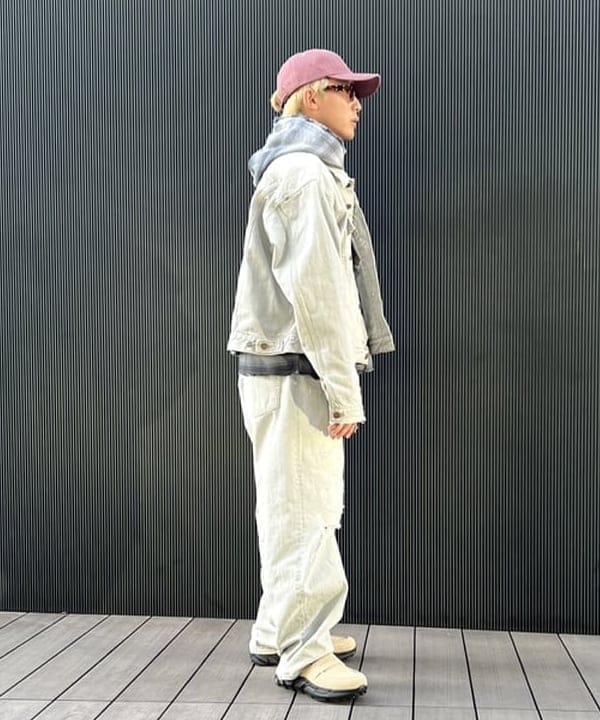 照田 拓史さんの「BEAMS WOMEN｜ワイドショート ダメージ デニム ジャケット」を使ったコーディネート