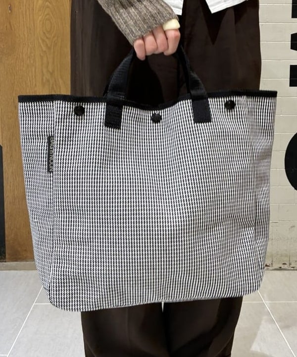 キラリさんの「BEAMS WOMEN｜オックスフォード ボタンダウン シャツ」を使ったコーディネート