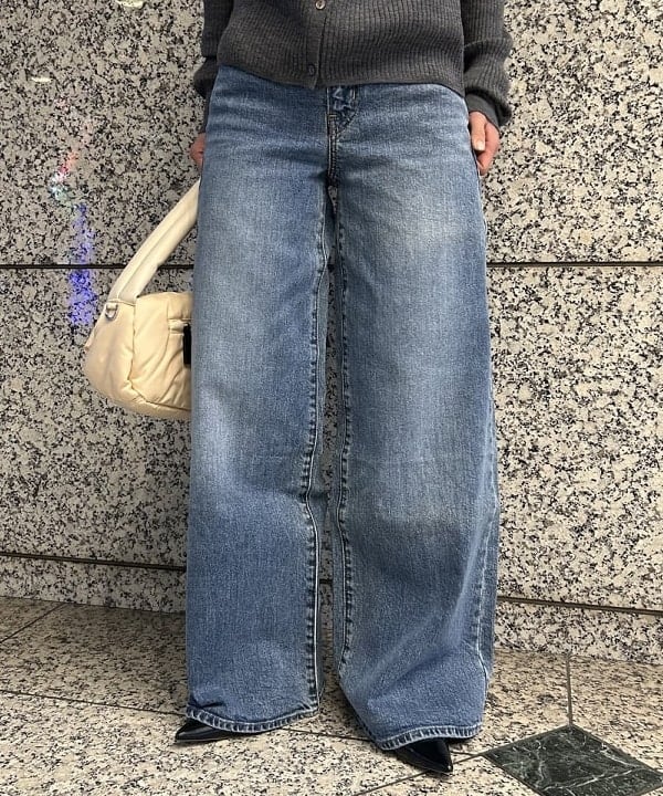 大槻 まひろさんの「BEAMS WOMEN｜リブ ポロ カーディガン」を使ったコーディネート