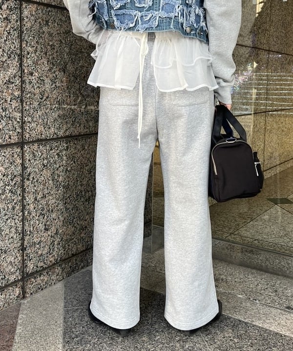 あさひさんの「BEAMS WOMEN｜【別注】Casselini / フラワー ニット帽」を使ったコーディネート