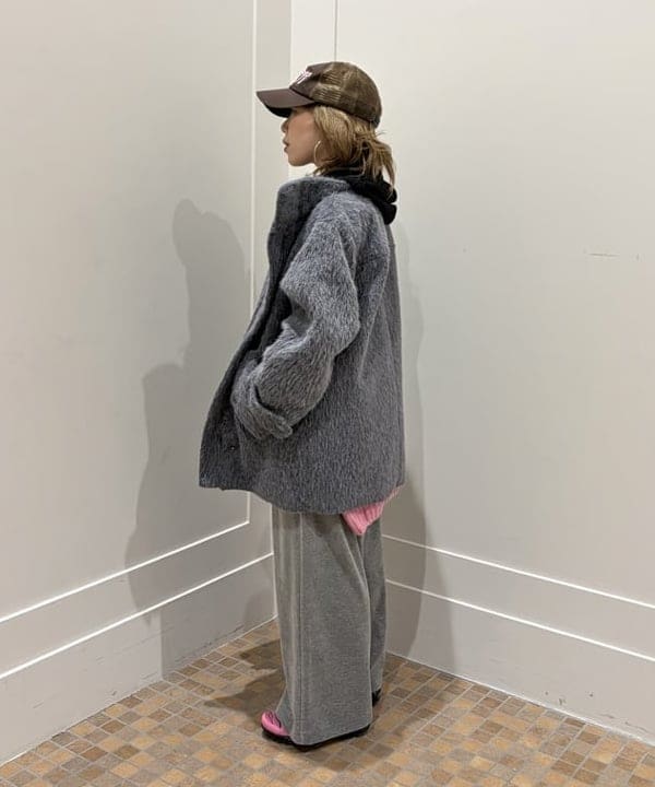 まゆちゃんさんの「BEAMS WOMEN｜シャギースタンド カラー ハーフ コート」を使ったコーディネート