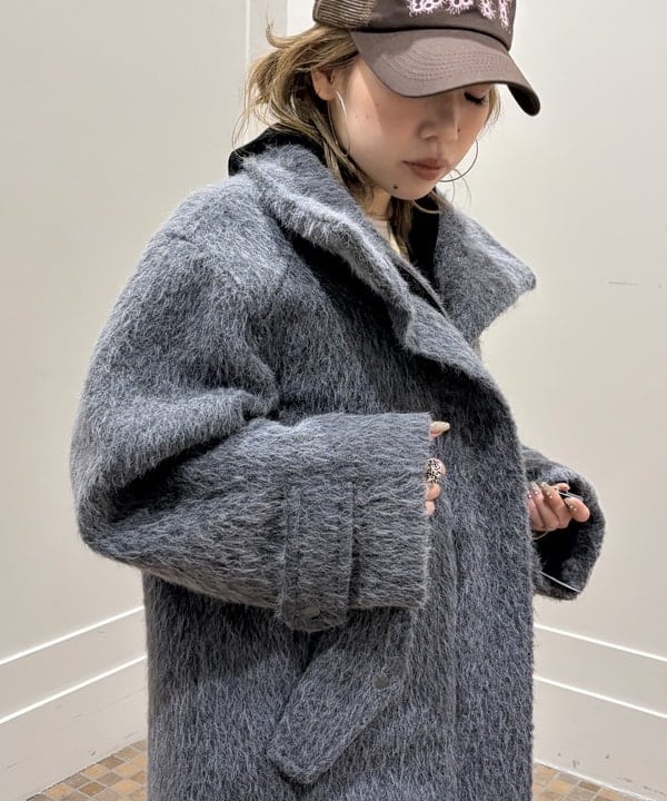 まゆちゃんさんの「BEAMS WOMEN｜シャギースタンド カラー ハーフ コート」を使ったコーディネート