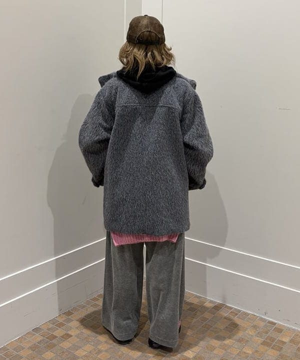 まゆちゃんさんの「BEAMS WOMEN｜シャギースタンド カラー ハーフ コート」を使ったコーディネート