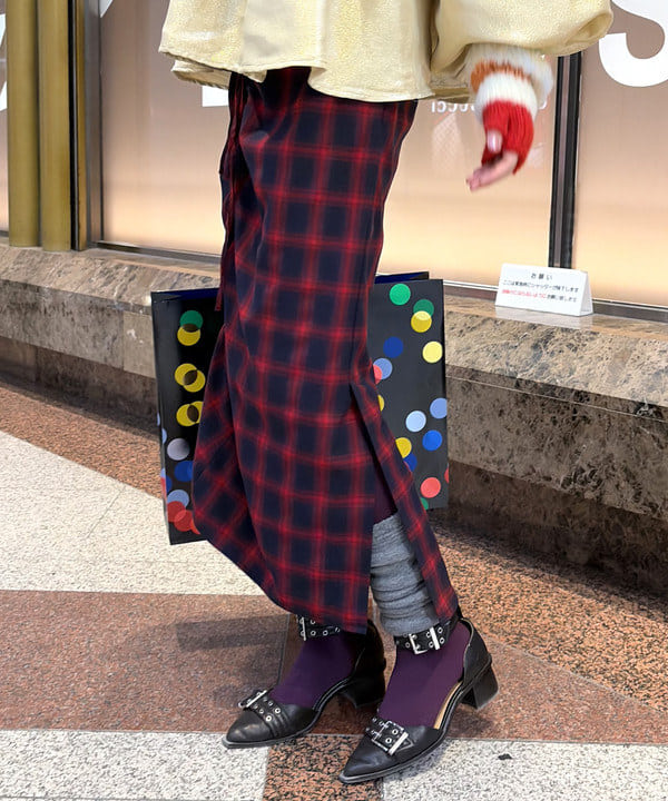 加歩さんの「BEAMS WOMEN｜sister Jane / Shimmy Bow Blouse」を使ったコーディネート