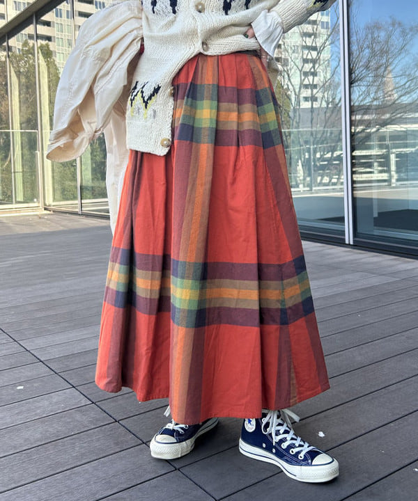 清水 彩乃さんの「BEAMS WOMEN｜ソロテックス M-65 パーカ」を使ったコーディネート