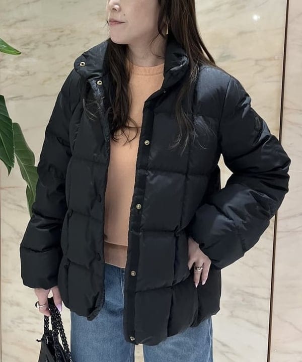 関 桂子さんの「BEAMS WOMEN｜【別注】SLOANE / 12ゲージ カシミヤ クルーネック ニット」を使ったコーディネート