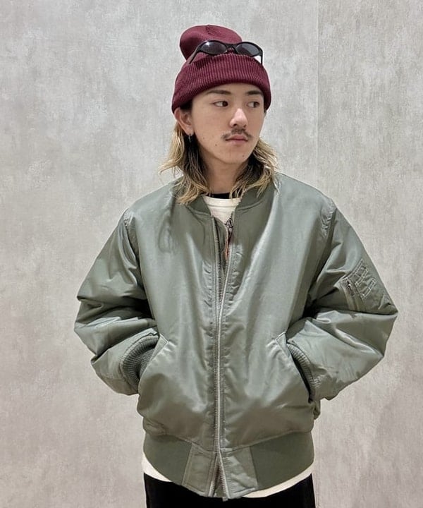 Ryohei Takataさんの「BEAMS WOMEN｜リラックスフィット THERMOLITE(R) MA-1 （撥水）」を使ったコーディネート