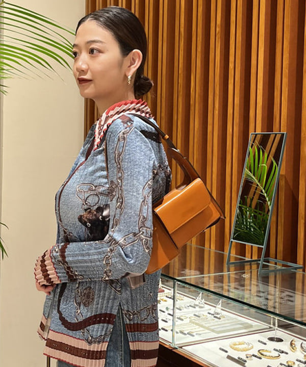 Yumenoさんの「BEAMS WOMEN｜B SIDES / RELAXED CUFFED LASSO デニムパンツ VISTA BLUE」を使ったコーディネート