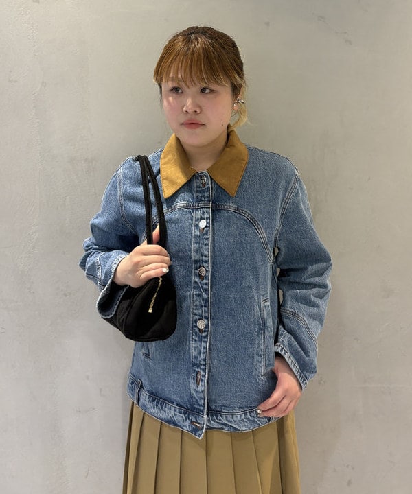 大石彩可さんの「BEAMS WOMEN｜【別注】FRED PERRY / Tennis Pleats Skirt」を使ったコーディネート