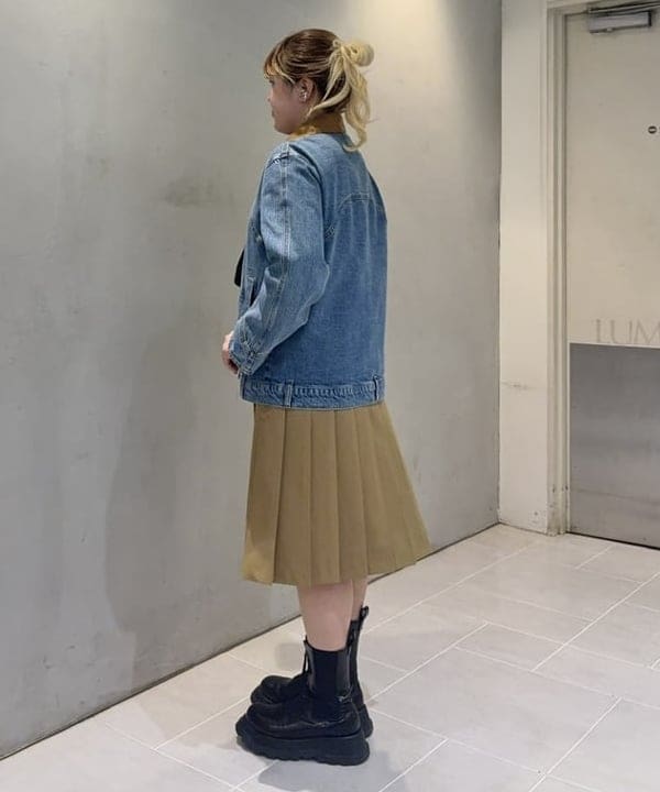 大石彩可さんの「BEAMS WOMEN｜【別注】FRED PERRY / Tennis Pleats Skirt」を使ったコーディネート