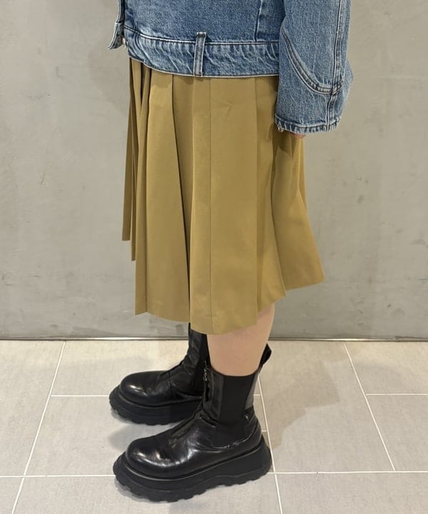 大石彩可さんの「BEAMS WOMEN｜【別注】FRED PERRY / Tennis Pleats Skirt」を使ったコーディネート