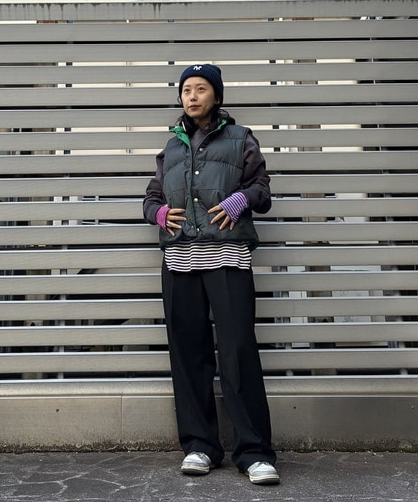 オカモト ミサキさんの「BEAMS WOMEN｜【別注】LACOSTE / ワイド パンツ」を使ったコーディネート