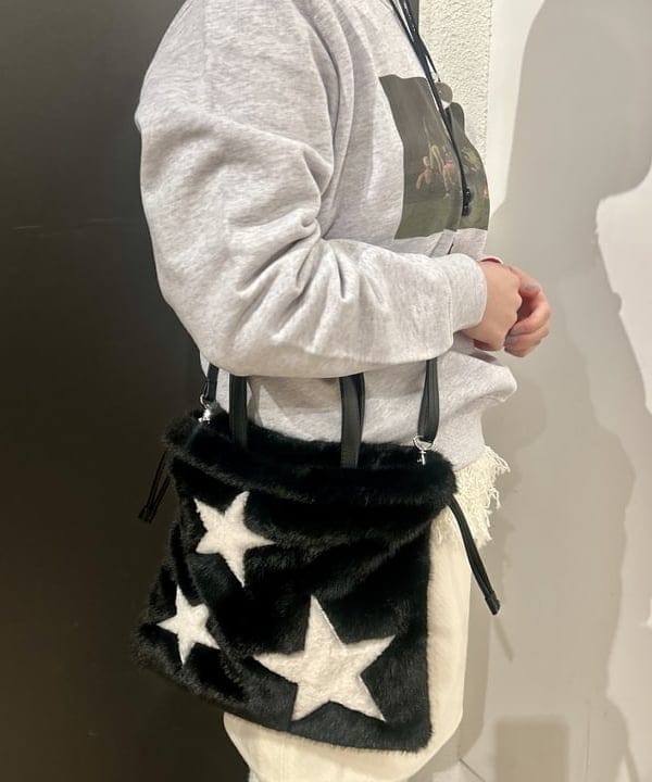 早川 萌子さんの「BEAMS WOMEN｜	【別注】GOOD ROCK SPEED / Toy Story / スウェット」を使ったコーディネート