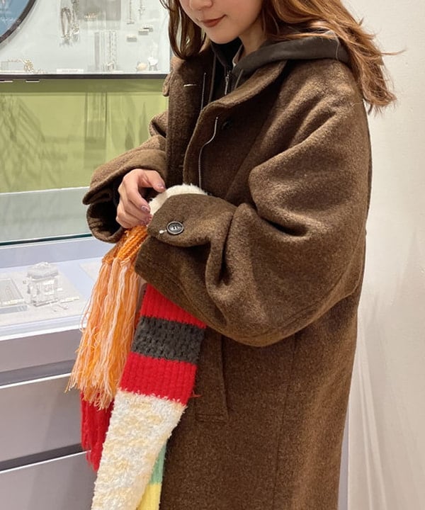 大木さんの「BEAMS WOMEN｜スタンドカラー シングル コート」を使ったコーディネート