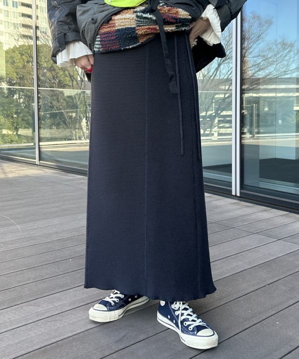 清水 彩乃さんの「BEAMS WOMEN｜クレイジー デタッチ スリーブ ライナー」を使ったコーディネート