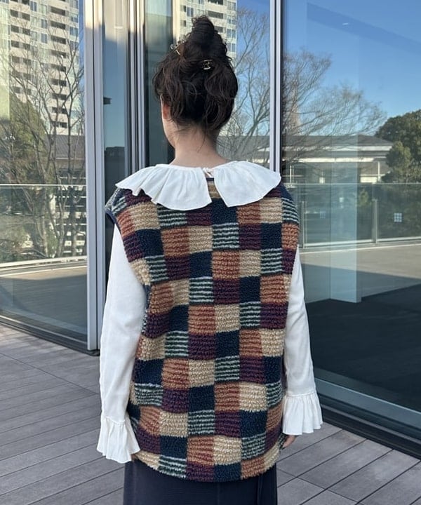 清水 彩乃さんの「BEAMS WOMEN｜クレイジー デタッチ スリーブ ライナー」を使ったコーディネート