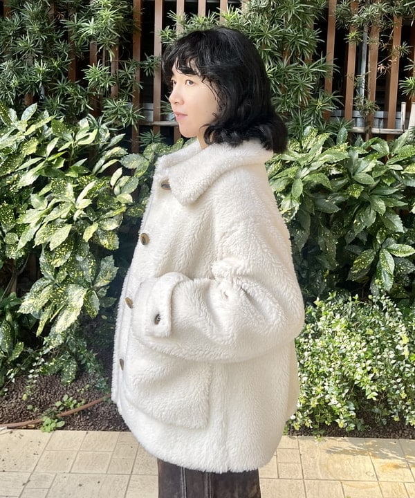 kigoさんの「BEAMS WOMEN｜フロッキー デニム ワイド パンツ」を使ったコーディネート