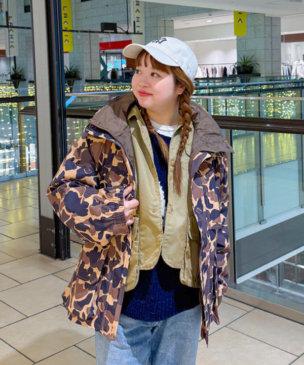 美品☆ビームスゴルフ　ハイブリッドダウン　ニット　カモフラ柄　2way 近年 美品☆ビームスゴルフ ハイブリッドダウン ニット カモフラ柄 2way