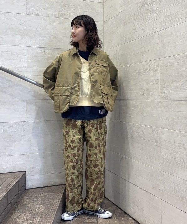 み　う　ちさんの「BEAMS WOMEN｜フリーダムスリーブ Vネック スウェット」を使ったコーディネート