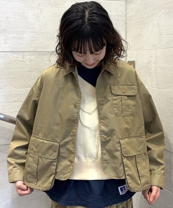み　う　ちさんの「BEAMS WOMEN｜フリーダムスリーブ Vネック スウェット」を使ったコーディネート