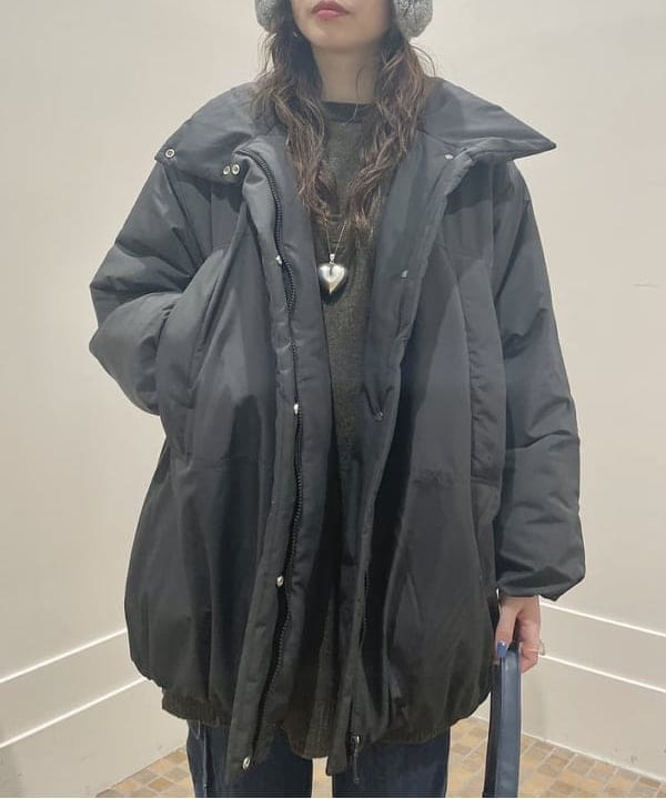 reiさんの「BEAMS WOMEN｜ニット ミニ バッグ」を使ったコーディネート