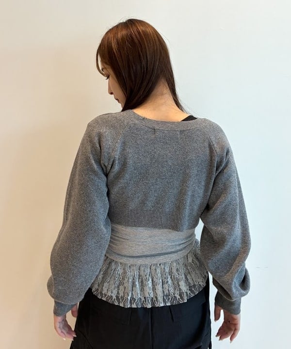 松本 佳菜子さんの「BEAMS WOMEN｜クロップド クルーネック カーディガン」を使ったコーディネート