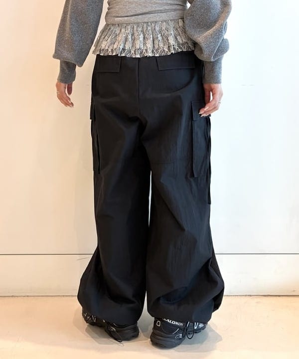 松本 佳菜子さんの「BEAMS WOMEN｜クロップド クルーネック カーディガン」を使ったコーディネート