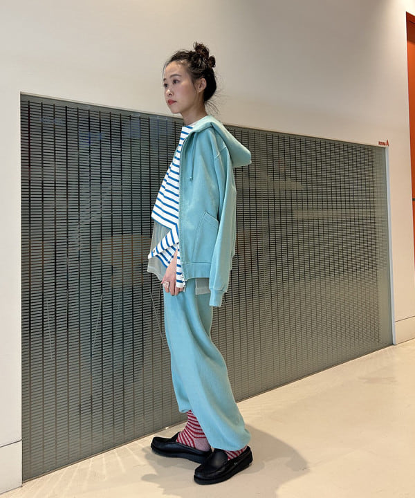 清水 彩乃さんの「BEAMS WOMEN｜Paraboot / 別注 BAHAMAS」を使ったコーディネート