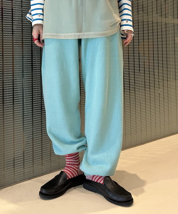 清水 彩乃さんの「BEAMS WOMEN｜Paraboot / 別注 BAHAMAS」を使ったコーディネート