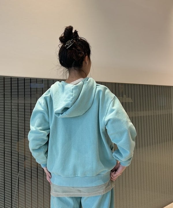 清水 彩乃さんの「BEAMS WOMEN｜Paraboot / 別注 BAHAMAS」を使ったコーディネート