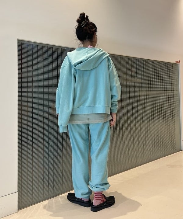 清水 彩乃さんの「BEAMS WOMEN｜Paraboot / 別注 BAHAMAS」を使ったコーディネート