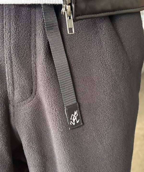 NADEL ナデールさんの「BEAMS WOMEN｜ビッグ シャギー マフラー」を使ったコーディネート