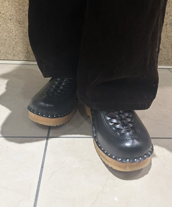 MATSUMOTO AMIさんの「BEAMS WOMEN｜ラップ プリーツ スカート」を使ったコーディネート