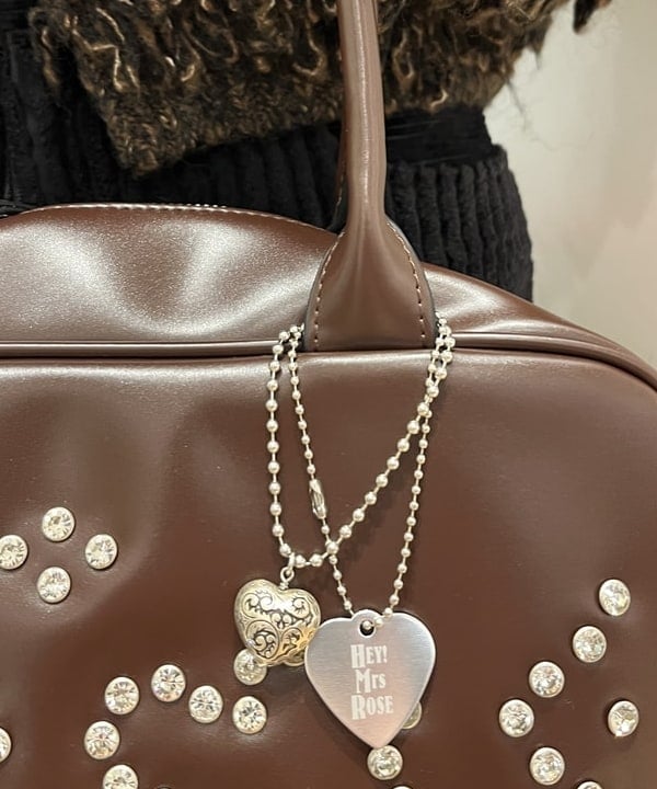 神坂 莉子さんの「BEAMS WOMEN｜柄ハート ボールチェーン ブレスレット」を使ったコーディネート