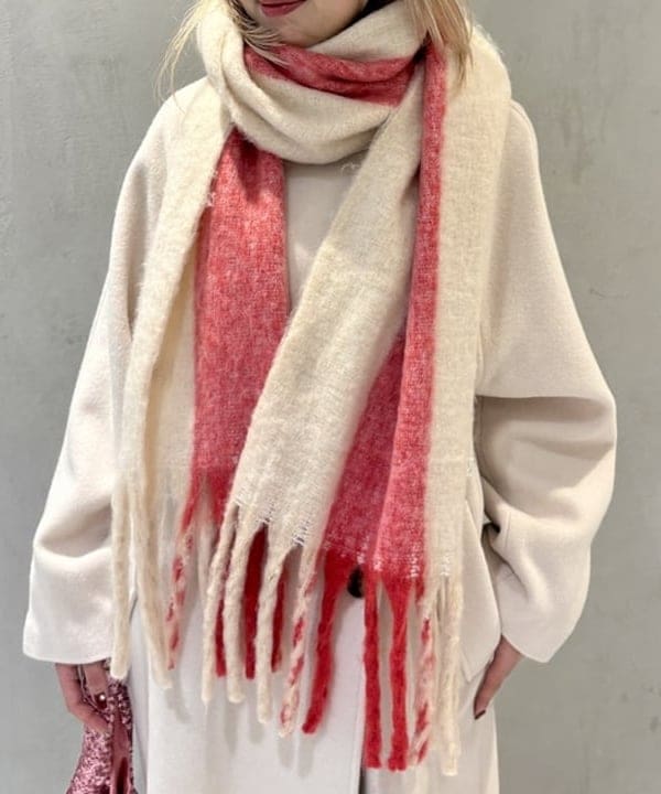 ヒカリさんの「BEAMS WOMEN｜スタンドカラー ダブル コート」を使ったコーディネート